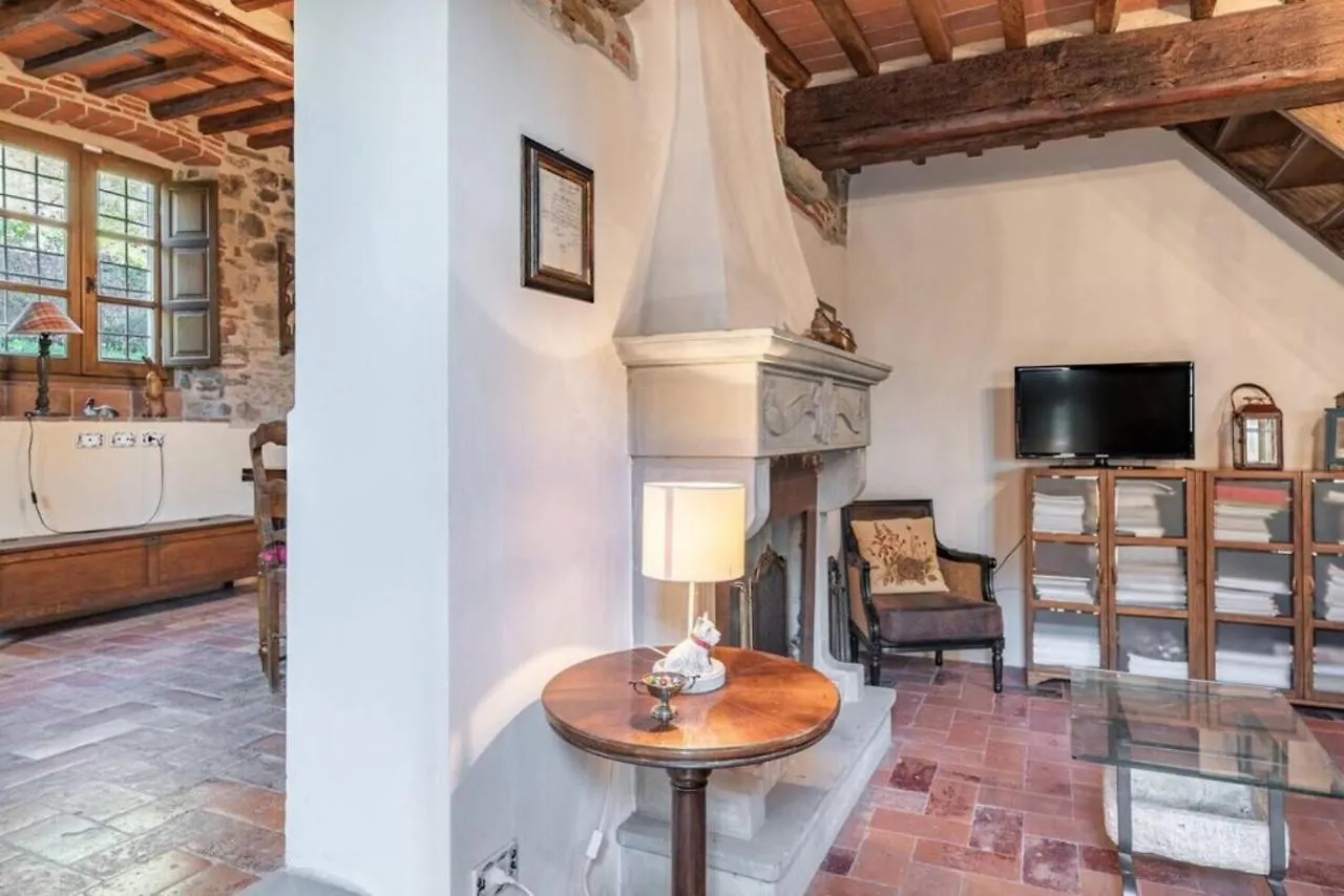 Villa Pera By Nicola Real Estate Corsanico-Bargecchia Italy